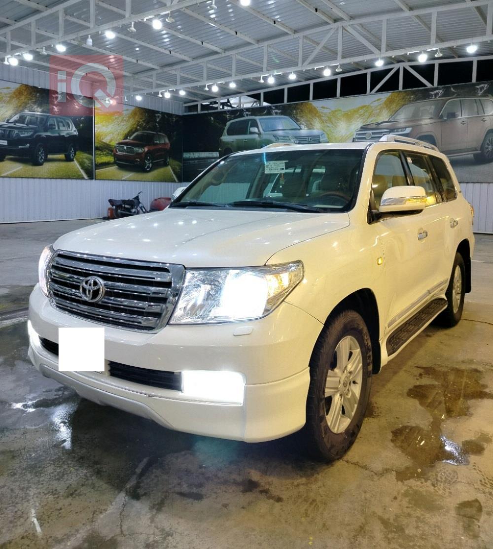 تويوتا لاندكروزر